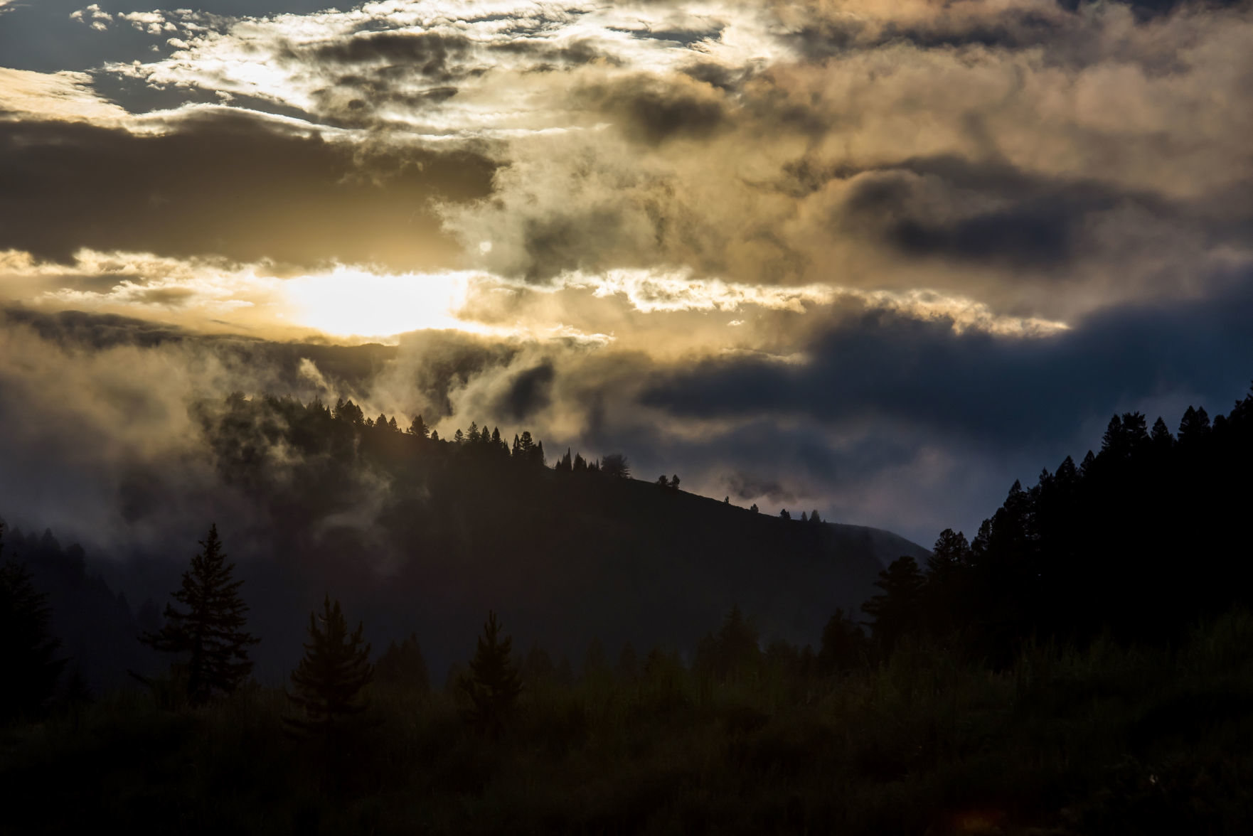 Sunrise in Snake River Canyon